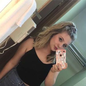 Meet your Posher, Destiny